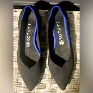 Black Rothy’s flats with pointed toe and extra new insole!